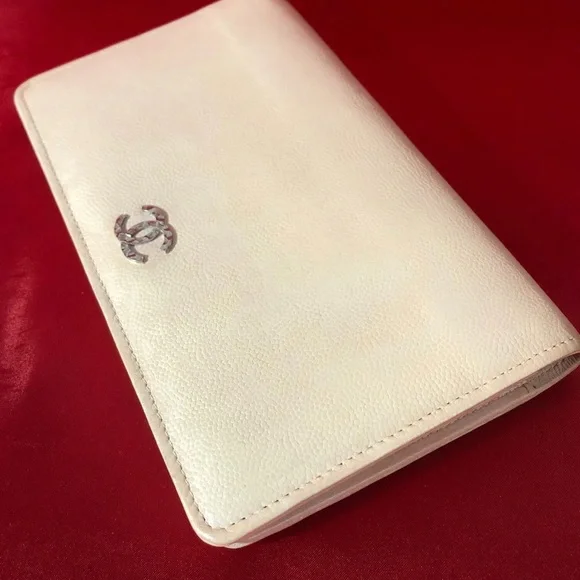 CHANEL Leather Long Wallet CC Logo Beige - Picture 8 of 13